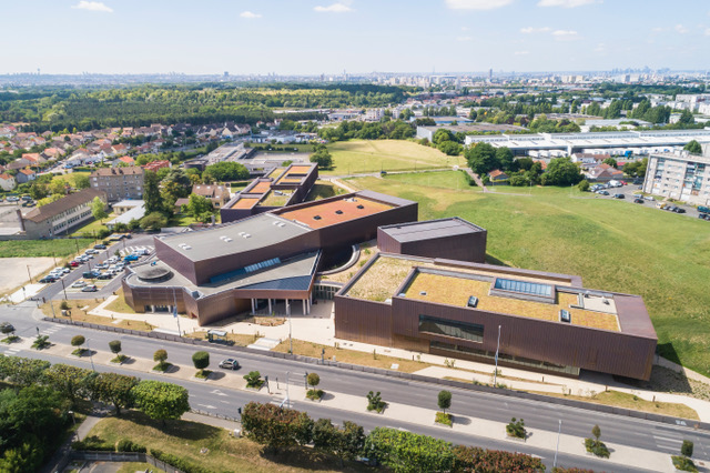 Gabrielle Godin, Collectif de production et de diffusion entre innovation numérique et transition écologique : vers une écologie de l’attention
